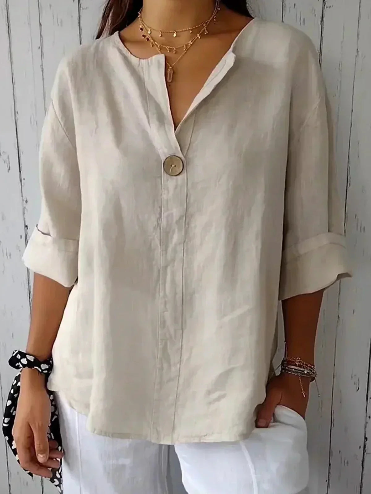 Margot – V-Neck Blouse