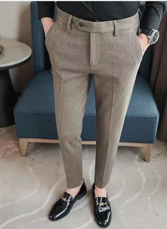 Ravenna Pleated Wool Trousers - Khaki