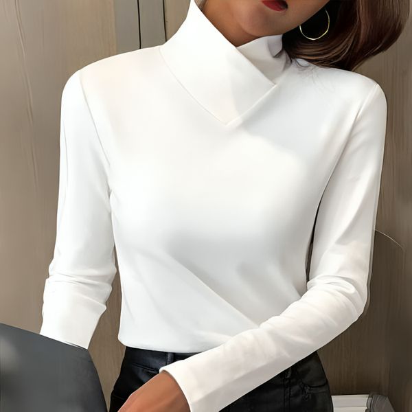 Vivienne | Elegant Turtleneck Fit