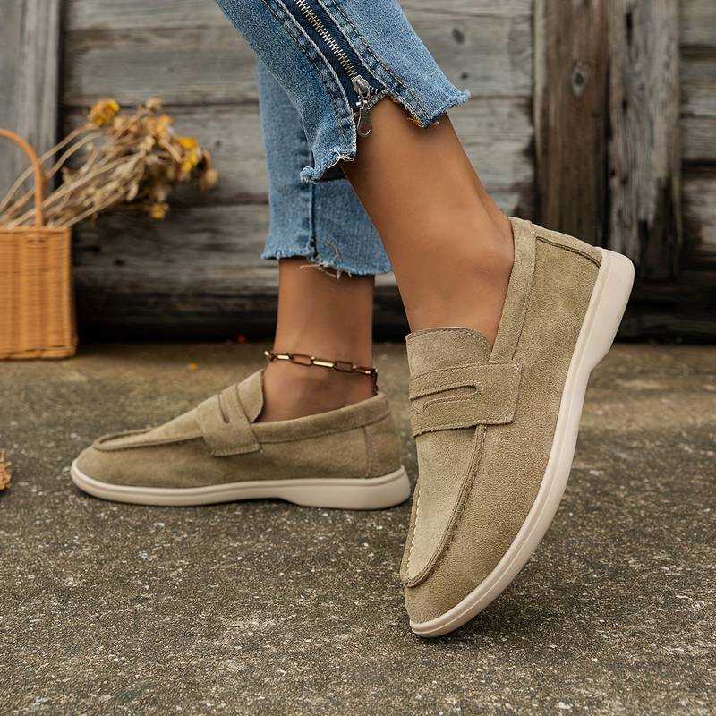 Monaco Women's Solid Color Flat Loafers