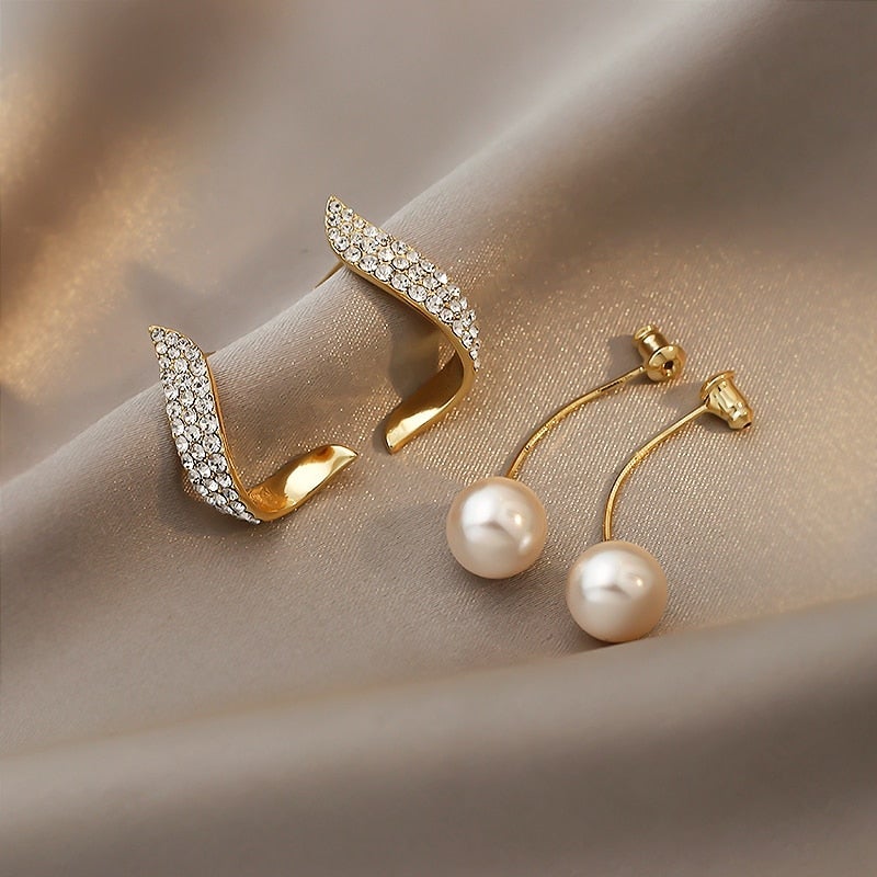 Giulia – Pearl Earrings in Gold