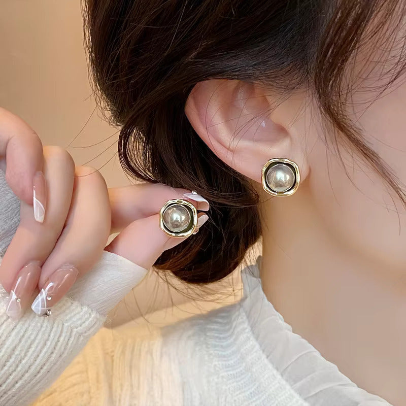Serafella - Black Pearl Earrings