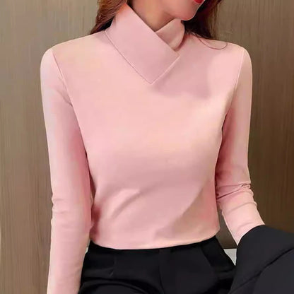 Vivienne | Elegant Turtleneck Fit