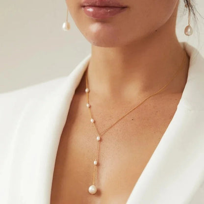Alessia - Pearls Necklace