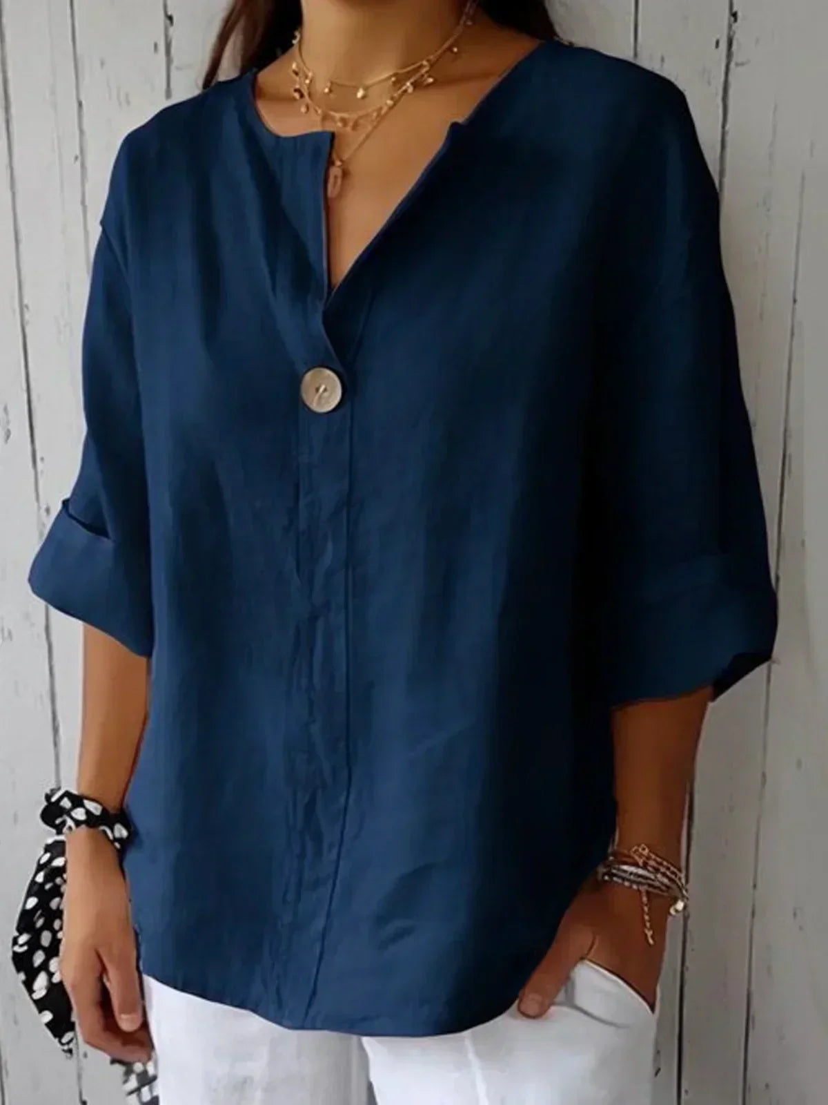 Margot – V-Neck Blouse