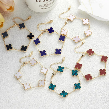 Vintage Elegance Clover Bracelet