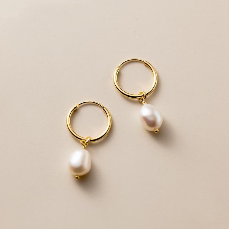 Edwina – Pearl Hoop Earrings