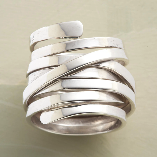 Giulia's Classic Ring