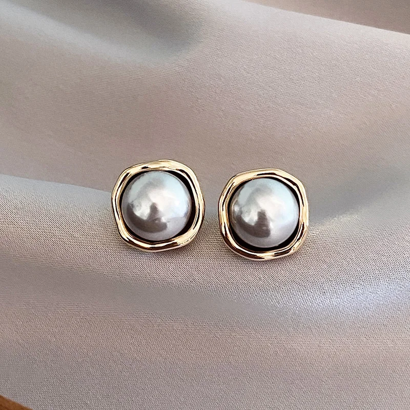 Serafella - Black Pearl Earrings