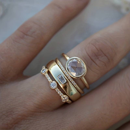 Vittoria  -  Gold & Zirconia Ring Set
