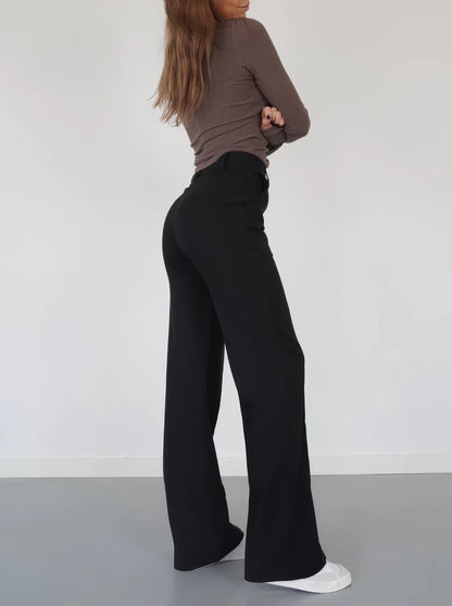 Lucía Pantalon