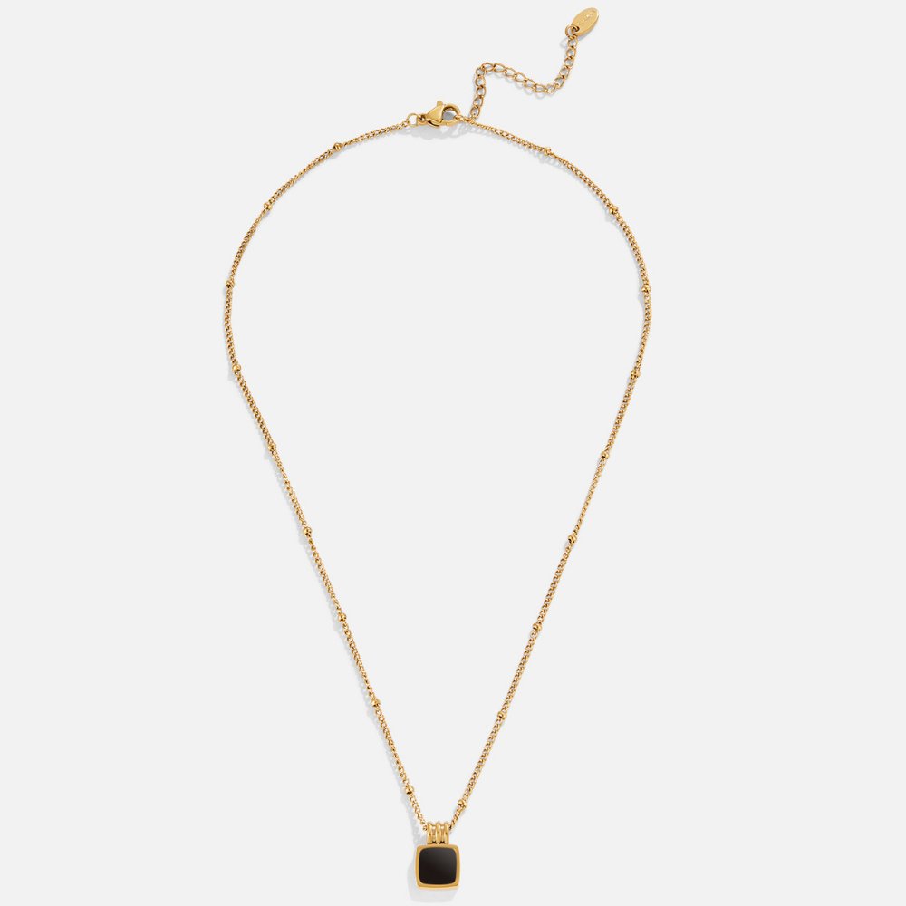 Vera Black Pendant Necklace