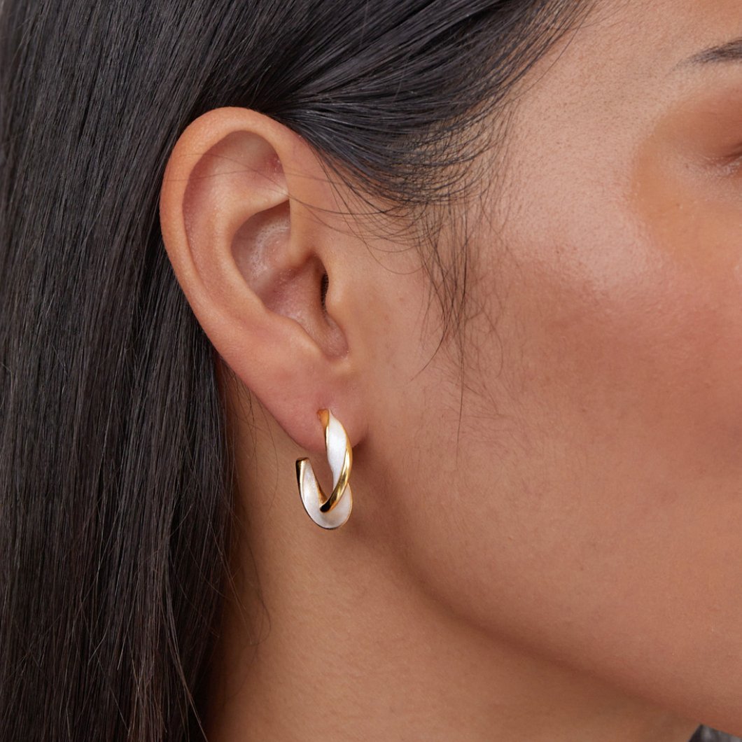 Maribelle – Mother of Pearl Twist Hoop Earrings