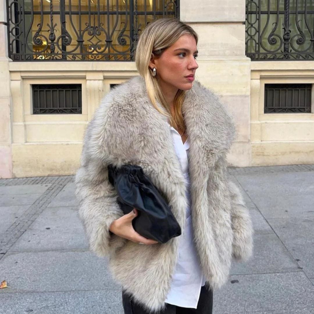 Caterina - Fur Coat