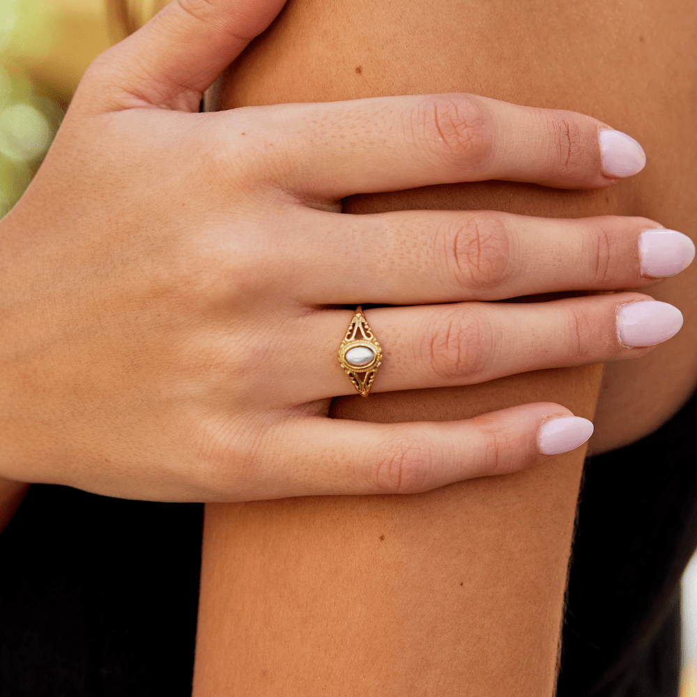 Henrietta – Vintage Pearl Ring